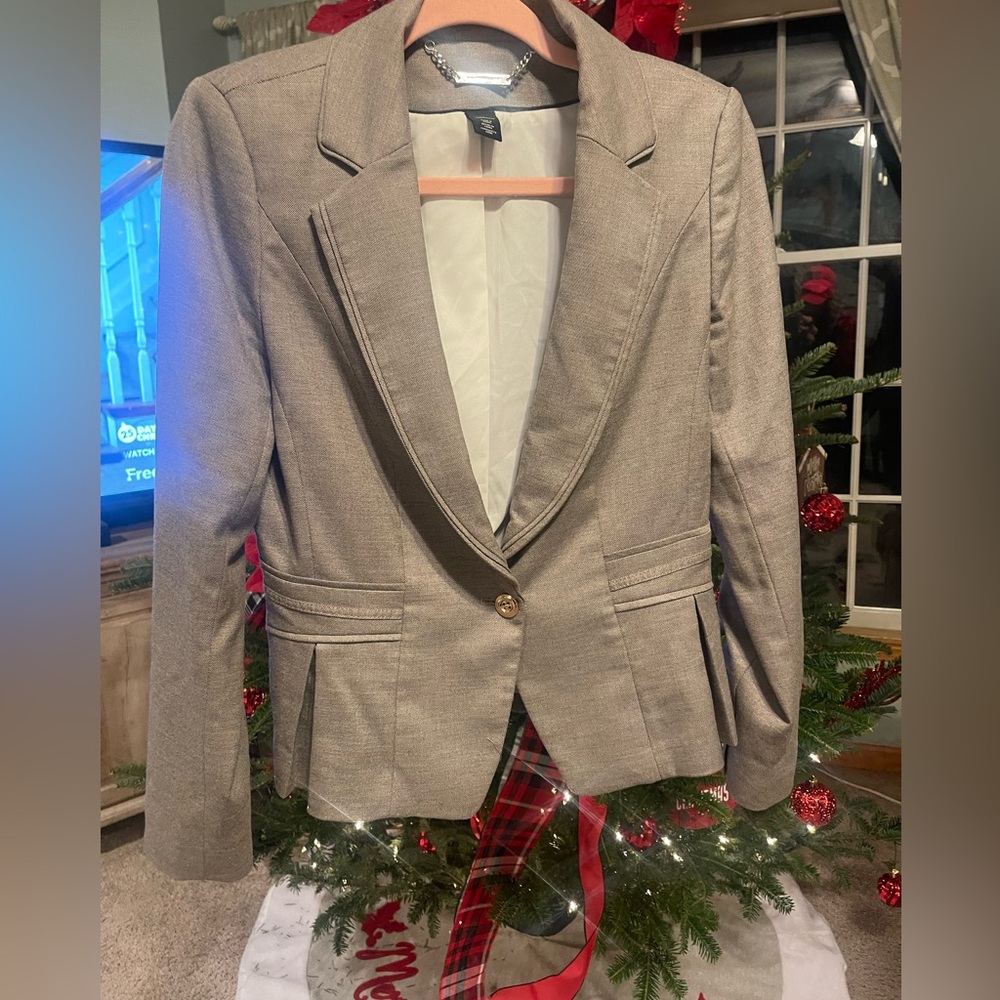 White House Black Market Suit Coat 👏🏼👏🏼